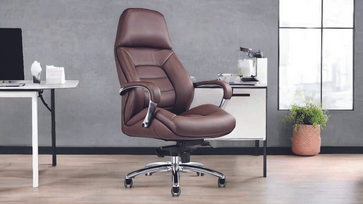 Wesly Executive Chair in Modern Office